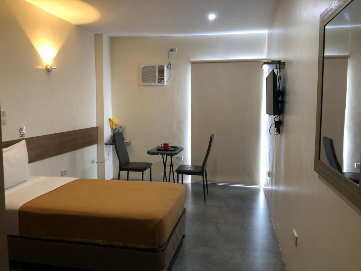 18 Suites Cebu Екстер'єр фото
