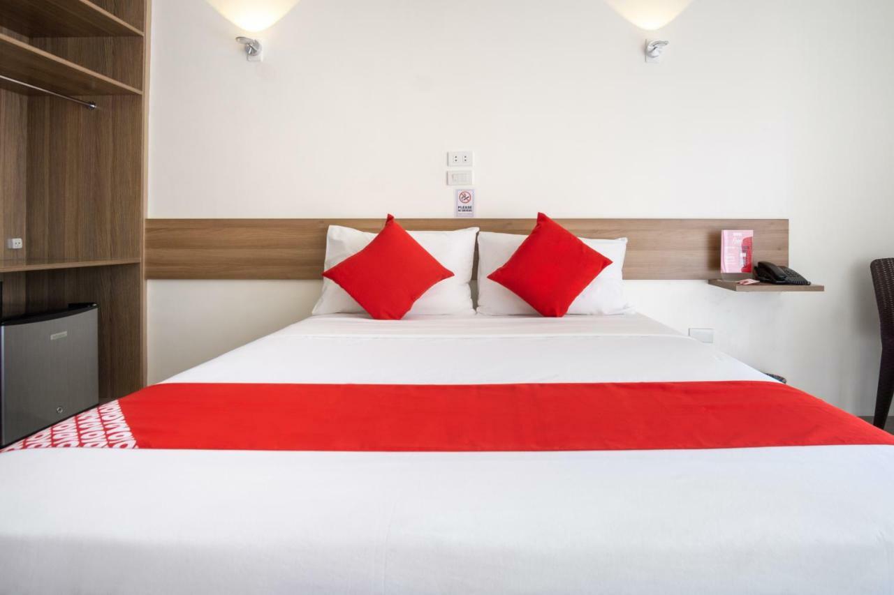 18 Suites Cebu Екстер'єр фото